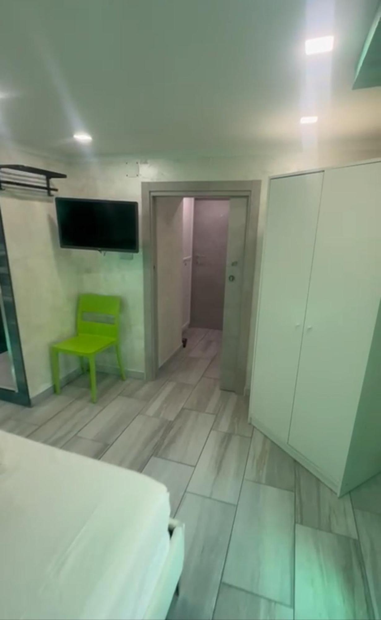 Clopat Vacanze2023 Hotel Naples Luaran gambar
